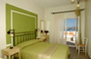 Pelican Otel