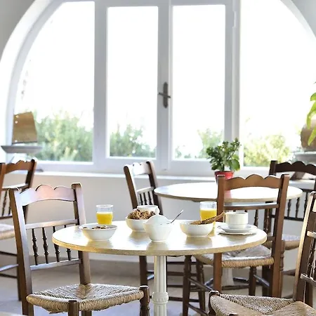 Pelican Otel