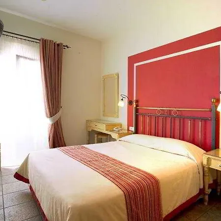 Otel Pelican 2*